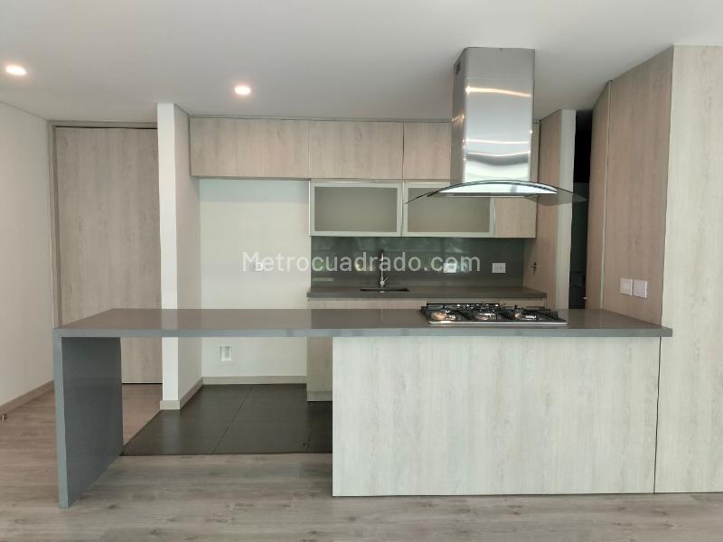 Apartamento de 2 Alcobas en Conjunto Cerrado en El Poblado - 5