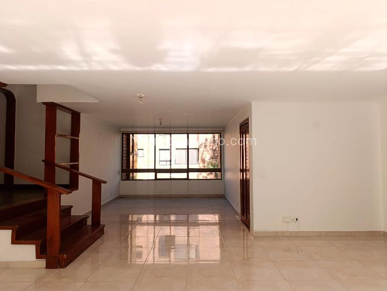 Apartamento de 3 Alcobas con Vestier y Terraza en El Poblado - 3