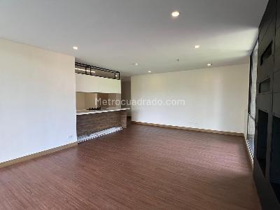 Apartamento de 3 alcobas en venta en Rionegro, Rionegro, 132 m² · foto 3 de 18