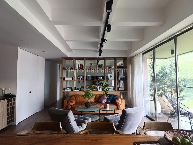 Furnished 3BR Apartment in El Poblado