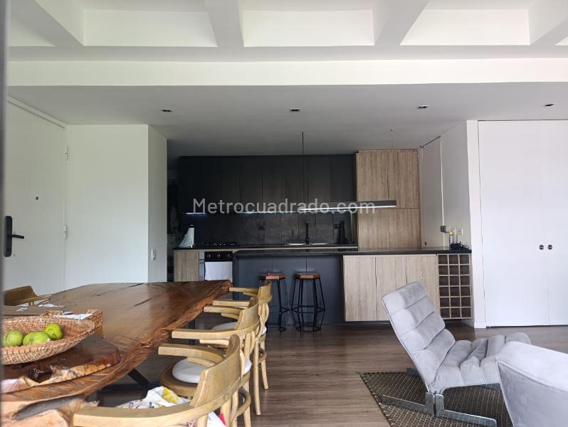 Apartamento Amoblado de 3 Alcobas en El Poblado - 2