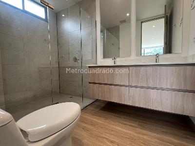 Apartamento de 2 alcobas en venta en Rionegro, Rionegro, 128 m² · foto 9 de 11