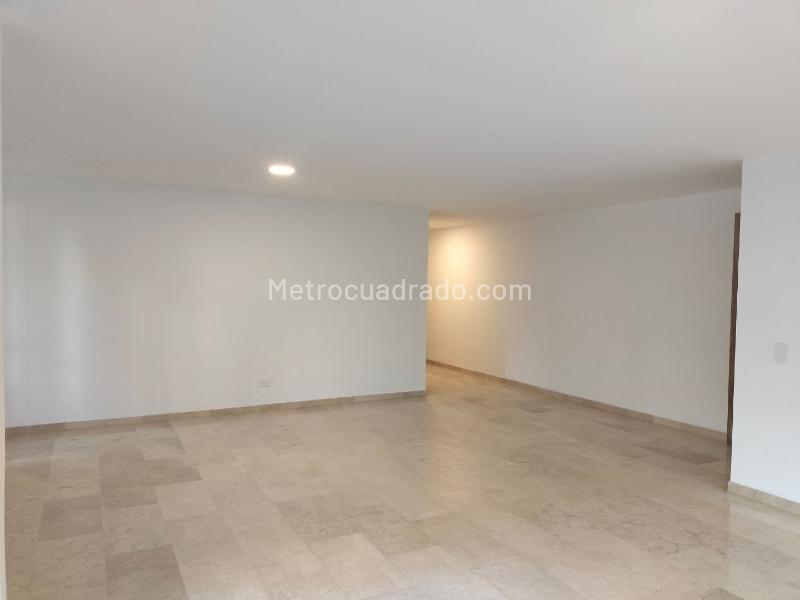 3BR Apartment in Quiet Gated Community in El Poblado - 2