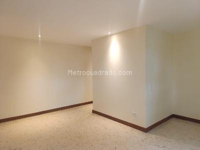 Apartamento de 1 alcoba en arriendo en El Diamante No. 2, Medellín, 53 m² · foto 3 de 12