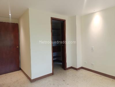 Apartamento de 1 alcoba en arriendo en El Diamante No. 2, Medellín, 53 m² · foto 6 de 12