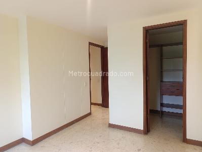 Apartamento de 1 alcoba en arriendo en El Diamante No. 2, Medellín, 53 m² · foto 8 de 12