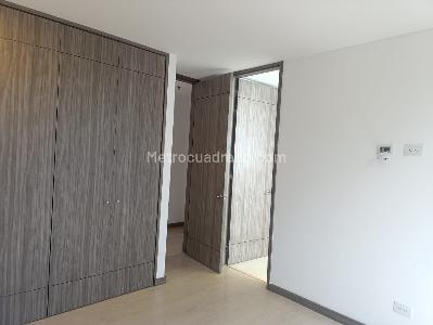 Apartamento de 2 alcobas en venta en Poblado Alto, Medellín, 110 m² · foto 13 de 18