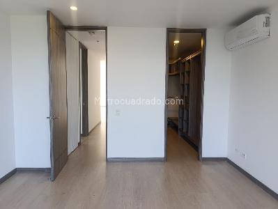Apartamento de 2 alcobas en venta en Poblado Alto, Medellín, 110 m² · foto 9 de 18