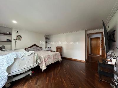Apartamento de 3 alcobas en venta en El Poblado, Medellín, 207 m² · foto 11 de 18