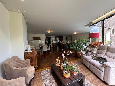 Apartamento de 3 alcobas en venta en El Poblado, Medellín, 207 m² · foto 4 de 18