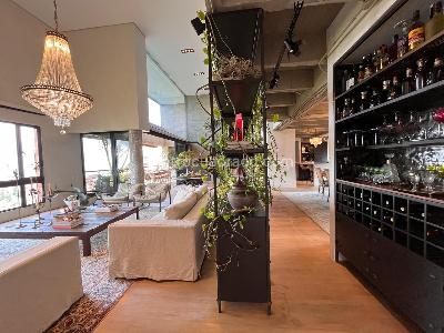 Apartamento en venta en El Poblado, Medellín · foto 4 de 19
