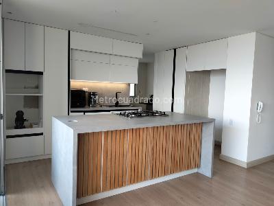 Apartamento de 3 alcobas en venta en El Poblado, Medellín, 165 m² · foto 8 de 19
