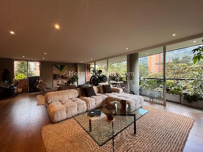 Apartamento de 2 alcobas en venta en El Poblado, Medellín, 150 m² · foto 3 de 20