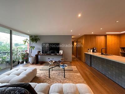 Apartamento de 2 alcobas en venta en El Poblado, Medellín, 150 m² · foto 5 de 20