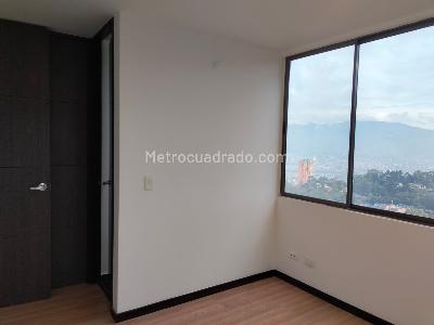 Apartamento en venta en El Poblado, Medellín · foto 12 de 19