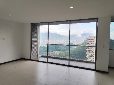 Apartamento en venta en El Poblado, Medellín · foto 2 de 19