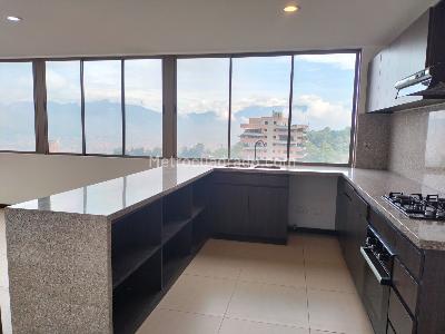 Apartamento en venta en El Poblado, Medellín · foto 6 de 19