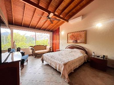 Casa de 3 alcobas en venta en Envigado, Envigado, 235 m² · foto 14 de 20
