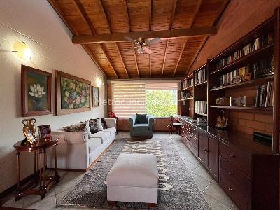 Casa de 3 alcobas en venta en Envigado, Envigado, 235 m² · foto 9 de 20