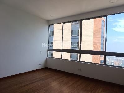 Apartamento de 2 alcobas en venta en El Poblado, Medellín, 87 m² · foto 13 de 19