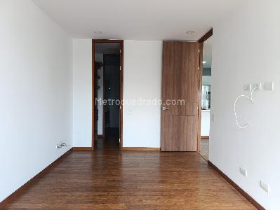 Apartamento de 2 alcobas en venta en El Poblado, Medellín, 87 m² · foto 14 de 19