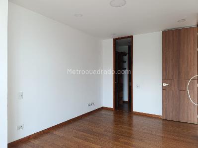 Apartamento de 2 alcobas en venta en El Poblado, Medellín, 87 m² · foto 16 de 19