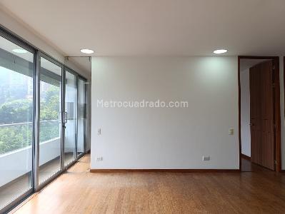Apartamento de 2 alcobas en venta en El Poblado, Medellín, 87 m² · foto 5 de 19
