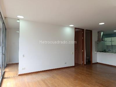 Apartamento de 2 alcobas en venta en El Poblado, Medellín, 87 m² · foto 6 de 19