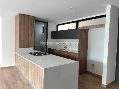 Apartamento de 2 alcobas en venta en Altos Del Poblado, Medellín, 117 m² · foto 6 de 20