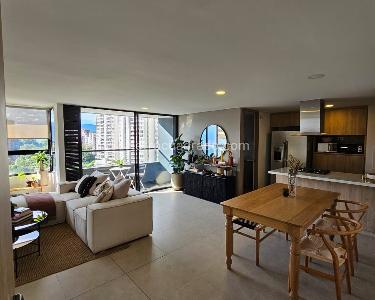 Apartamento en arriendo en El Poblado, Medellín · foto 2 de 10