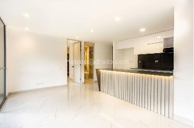 Apartamento de 2 alcobas en venta en Sabaneta, Sabaneta, 73 m² · foto 2 de 18