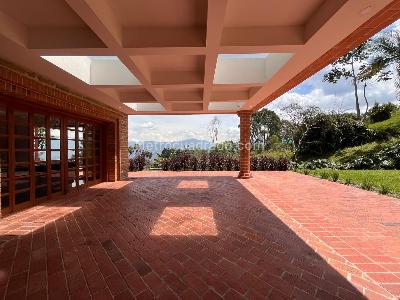 Casa de 3 alcobas en venta en Envigado, Envigado, 300 m² · foto 19 de 20