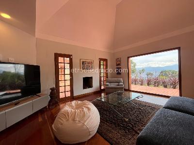 Casa de 3 alcobas en venta en Envigado, Envigado, 300 m² · foto 2 de 20