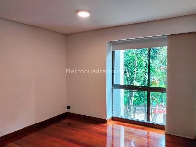 Apartamento en venta en El Poblado, Medellín · foto 11 de 18