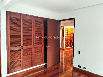 Apartamento en venta en El Poblado, Medellín · foto 15 de 18