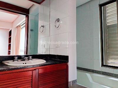 Apartamento en venta en El Poblado, Medellín · foto 16 de 18