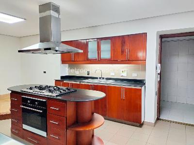 Apartamento en venta en El Poblado, Medellín · foto 6 de 18