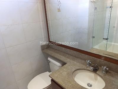 Apartamento de 3 alcobas en venta en El Poblado, Medellín, 143 m² · foto 16 de 18