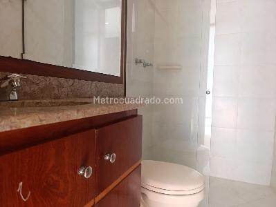 Apartamento de 3 alcobas en venta en El Poblado, Medellín, 143 m² · foto 17 de 18