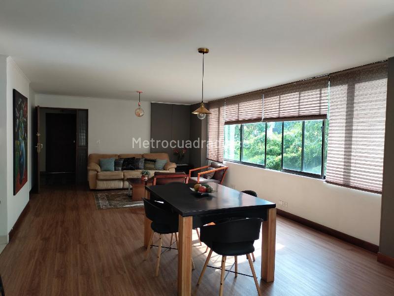 Apartamento Amoblado de 3 Alcobas con Gimnasio en El Poblado - 2