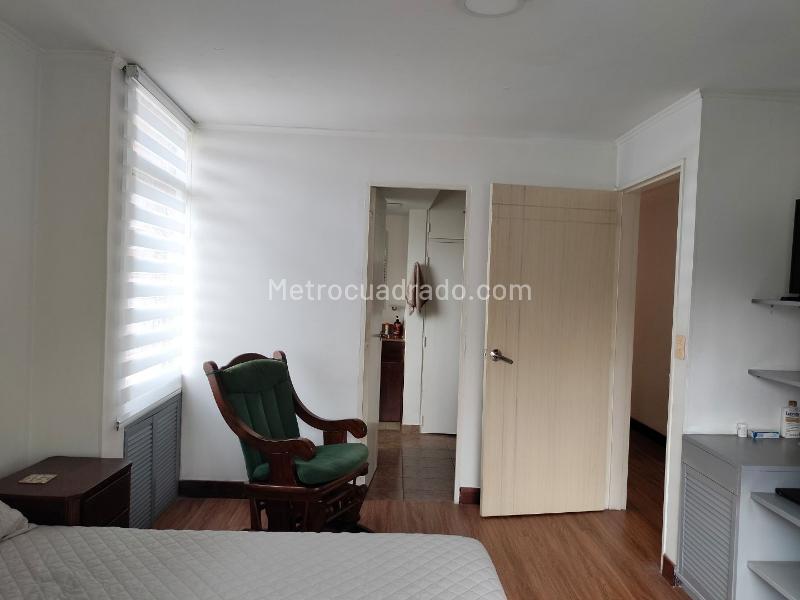 Apartamento Amoblado de 3 Alcobas con Gimnasio en El Poblado - 9