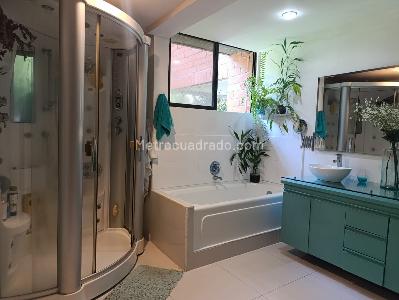 Apartamento en venta en El Poblado, Medellín · foto 19 de 20