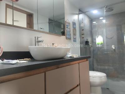 Apartamento en arriendo en El Poblado, Medellín · foto 12 de 13