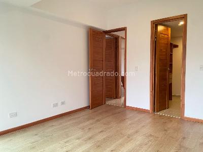 Apartamento de 3 alcobas en arriendo en Sabaneta, Sabaneta, 91 m² · foto 10 de 19