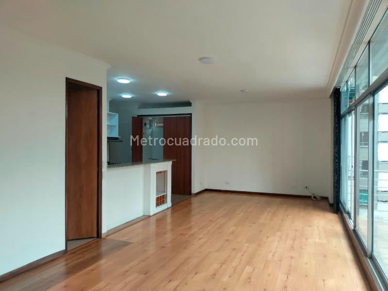 1BR Studio Apartment in Quiet El Poblado - 3