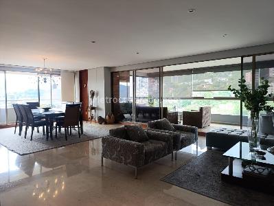 Apartamento en venta en El Poblado, Medellín · foto 4 de 20
