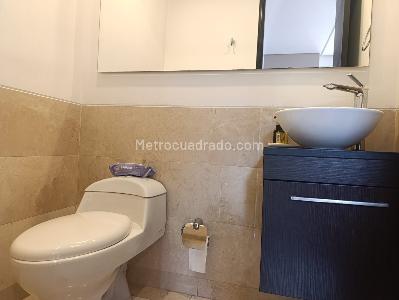 Apartamento de 3 alcobas en venta en El Tesoro, Medellín, 250 m² · foto 17 de 18