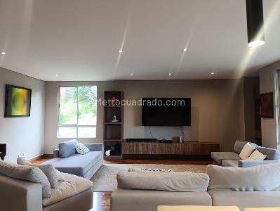 Apartamento de 3 alcobas en venta en El Tesoro, Medellín, 250 m² · foto 3 de 18
