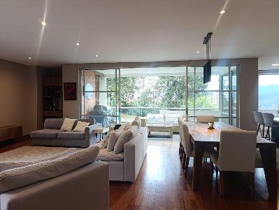 Apartamento de 3 alcobas en venta en El Tesoro, Medellín, 250 m² · foto 4 de 18