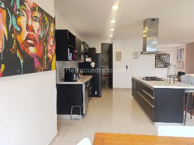 Apartamento de 3 alcobas en venta en El Tesoro, Medellín, 250 m² · foto 5 de 18
